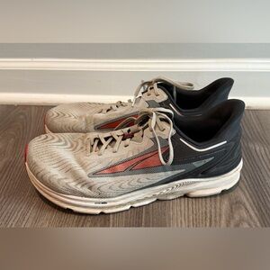 Altra Torin 6 Running Shoe Sneaker Mens size 11.5 Gray Black Red